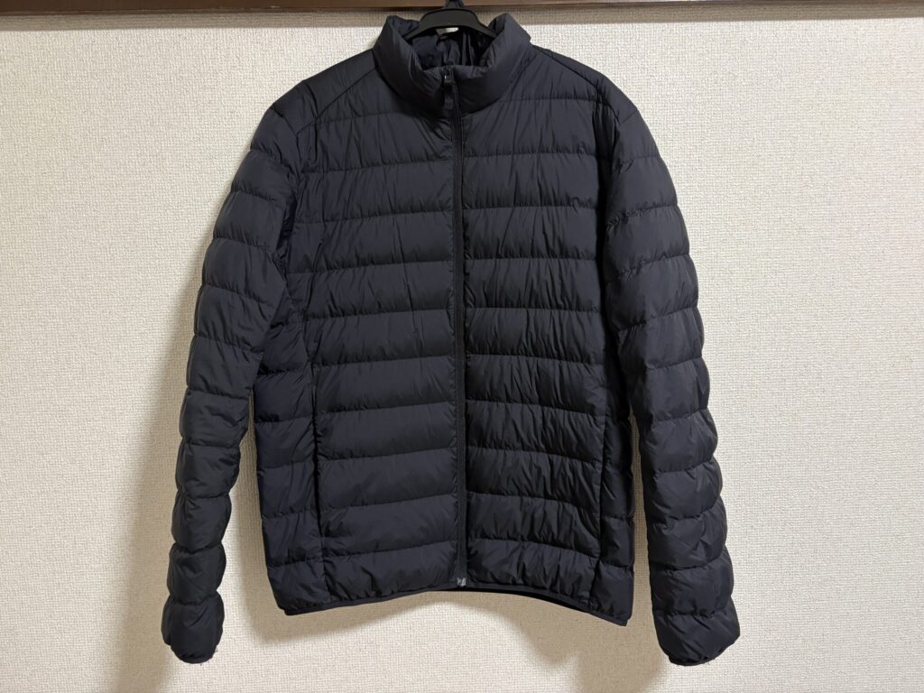 ユニクロのウルトラライトダウンジャケットの写真